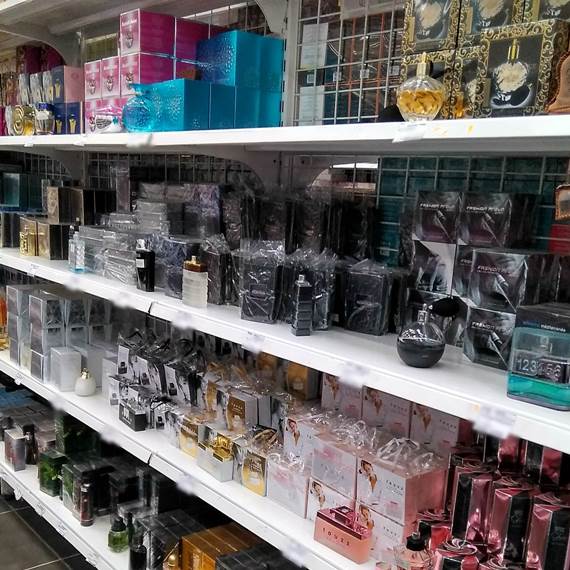 Almacén de perfumes genéricos